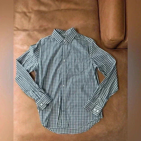 GAP Non-Iron Plaid Button Down Men’s Size Medium - Picture 1 of 10